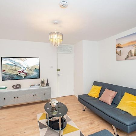 Stunning Four Bedroom House Close To Excel, O2 & Central London With Free Parking Esterno foto
