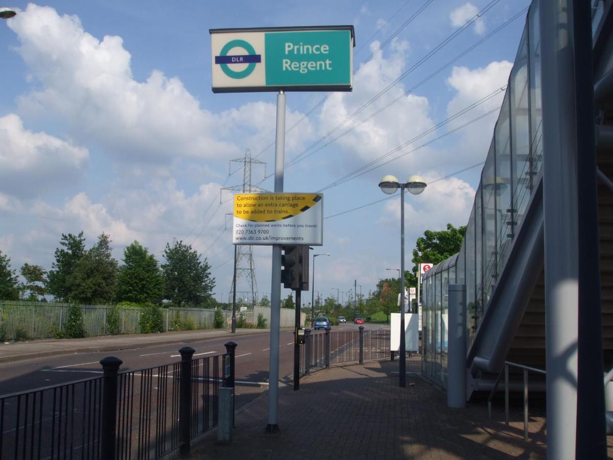 Stunning Four Bedroom House Close To Excel, O2 & Central London With Free Parking Esterno foto