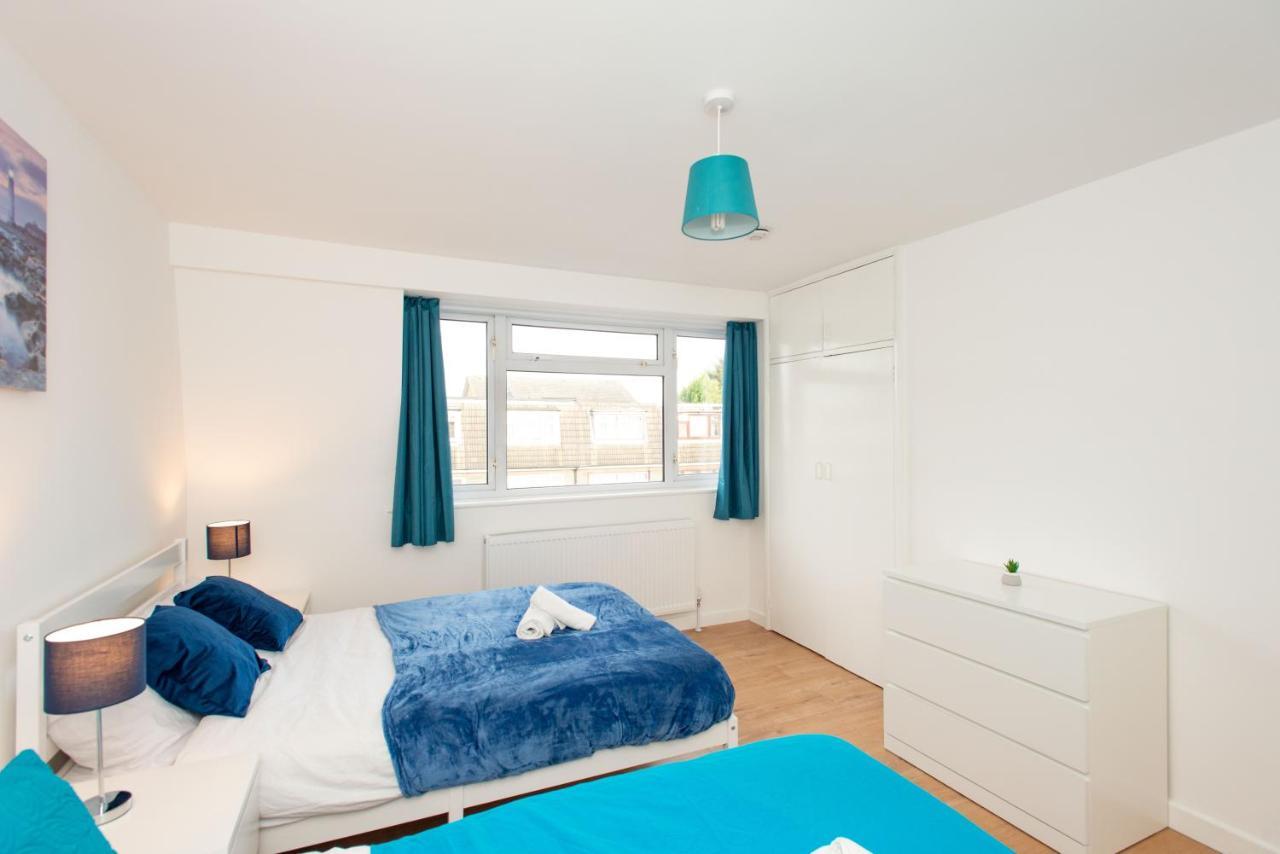 Stunning Four Bedroom House Close To Excel, O2 & Central London With Free Parking Esterno foto
