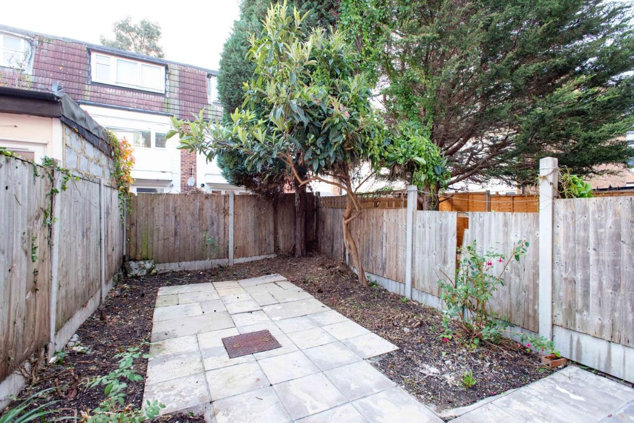 Stunning Four Bedroom House Close To Excel, O2 & Central London With Free Parking Esterno foto