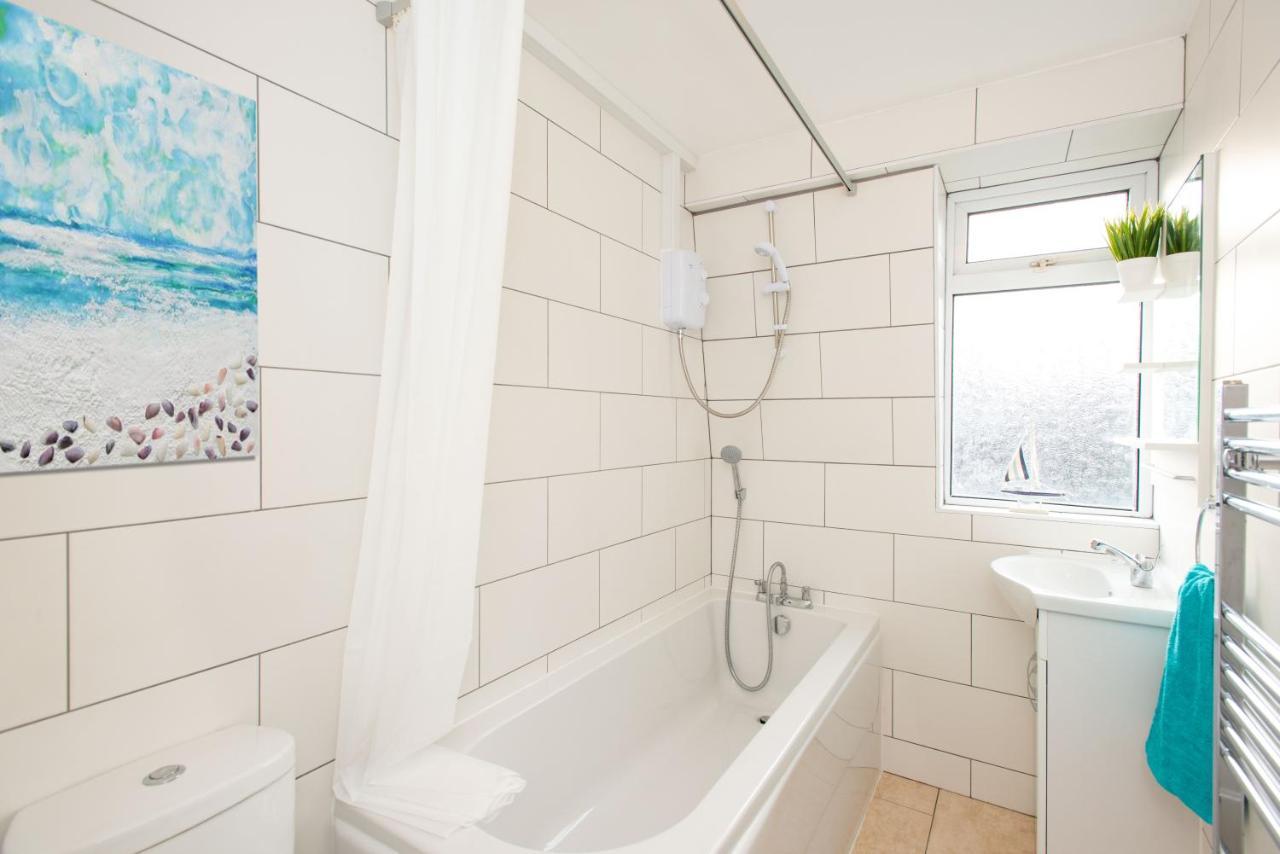 Stunning Four Bedroom House Close To Excel, O2 & Central London With Free Parking Esterno foto